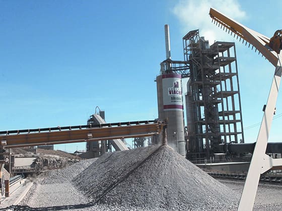 El Gobierno  angoleño prohíbe la importación de cemento