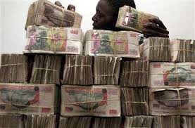 Zimbabue  inicia la impresión del equivalente al Dólar