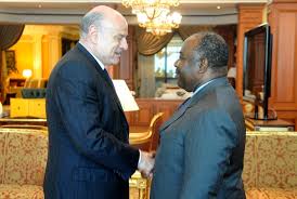 Excelente cooperación franco-gabonesa