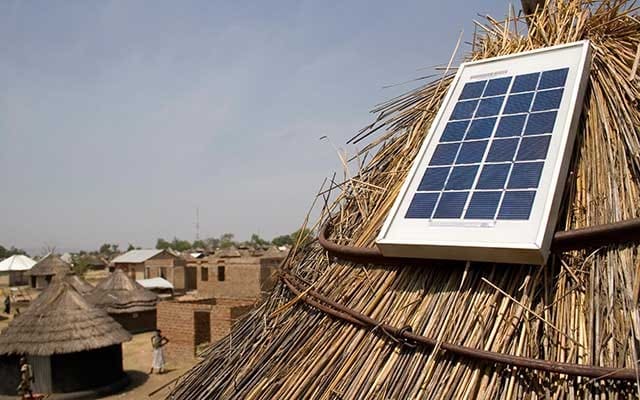 El  Programa Solar Scaling , electricidad verde y económica  para  Zambia