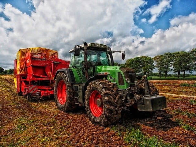 tractor.jpg