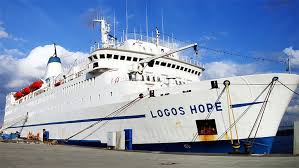 La mayor Biblioteca Flotante del mundo llega a Namibia