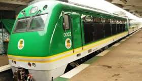 Buhari  inaugura en Nigeria el primer tren de alta velocidad de África Occidental