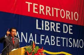 La lucha contra el analfabetismo en Angola