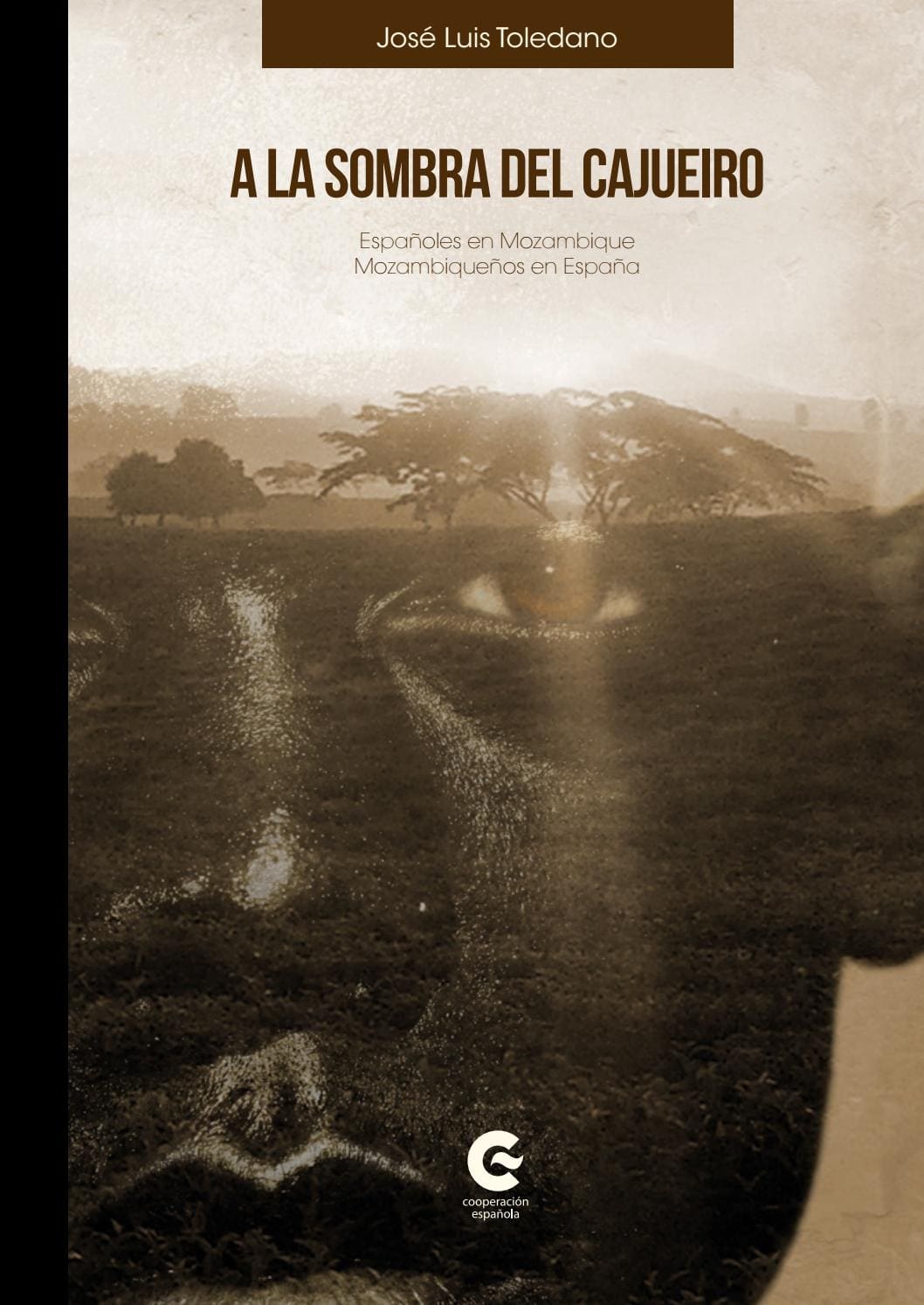 José Luis Toledano presenta en Maputo su libro “En la sombra del anacardo”