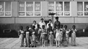 En Namibia, los niños perdidos de la RDA