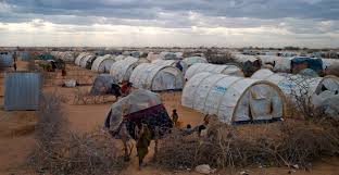 Kenia pospone el cierre del campo de refugiados de Dadaab