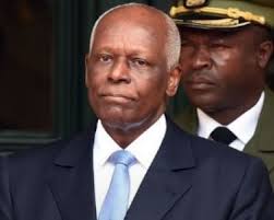 En Angola José Eduardo dos Santos no se presentará a las próximas elecciones