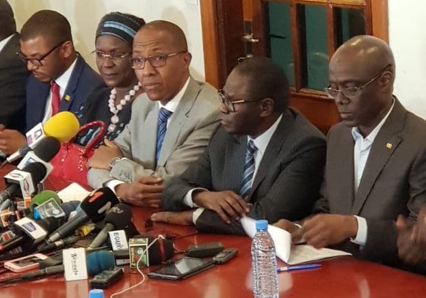 El Colectivo de los 25 candidatos en Senegal opta por sabotear la campaña del presidente saliente Macky Sall