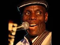 Ha  muerto  el  músico de  Zimbabue   Oliver «Tuku», Mtukudzi