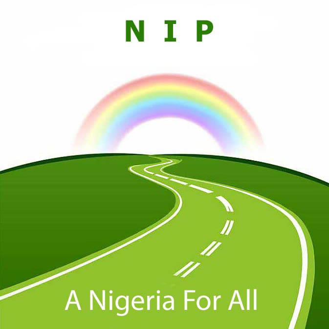 La candidata del NIP Eunice Atuejide se retira de la carrera presidencial en Nigeria y respalda a Atiku