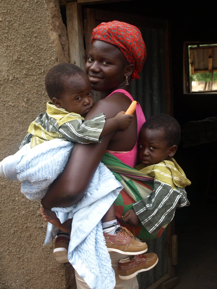 El embarazo adolescente como forma de discriminación en África