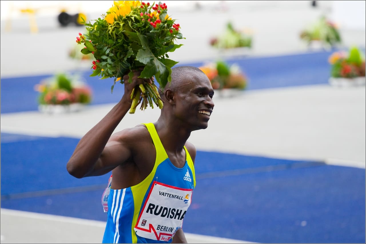 El atleta keniano David Rudisha aspira a defender sus títulos olímpicos en Tokio 2020