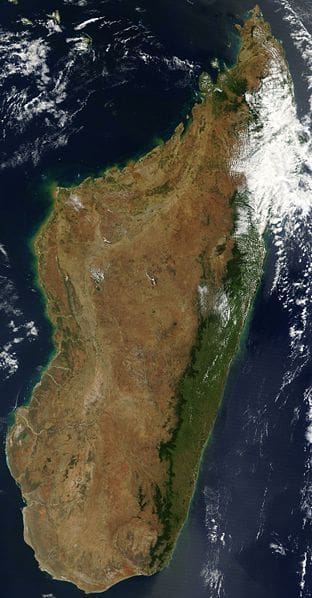 La capital de Madagascar recibe cerca de 1.200 solicitudes anuales para portar armas