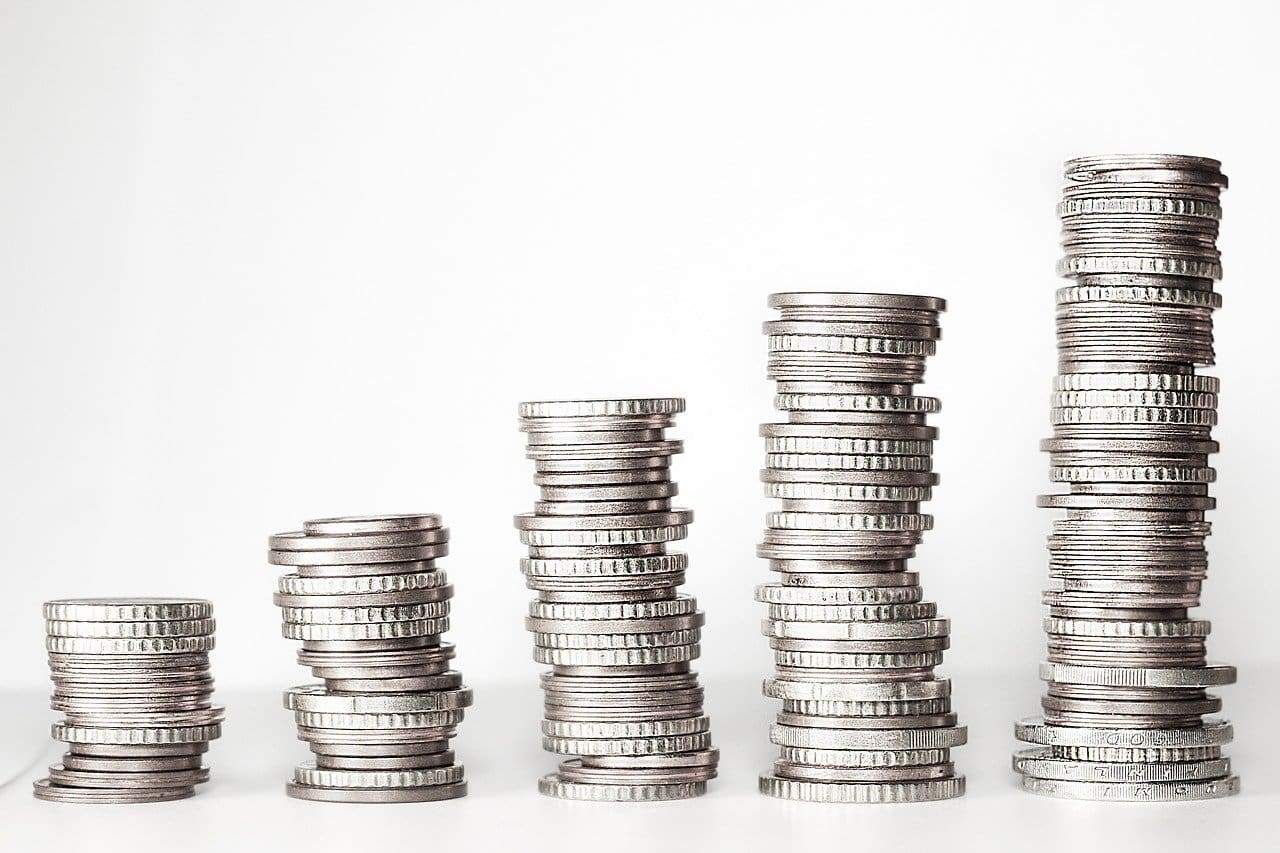 El Senado de Nigeria evalúa la devaluación de la naira