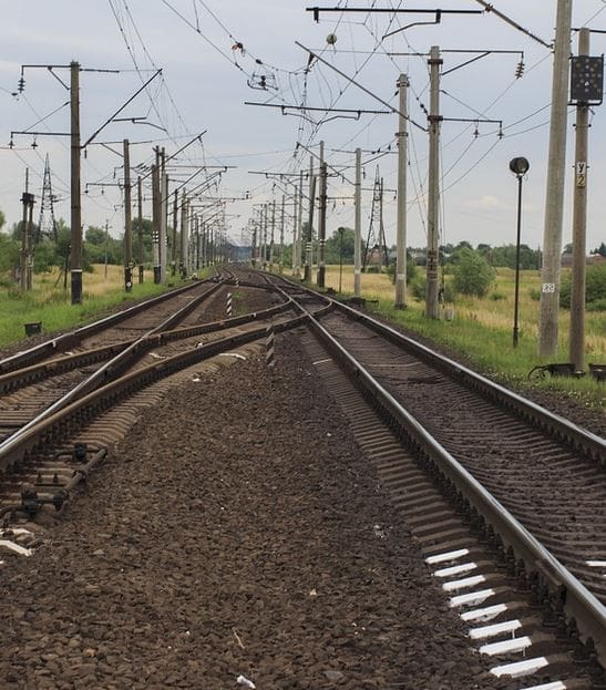 El ministro de Transporte de Egipto visitó las obras del proyecto del tren New Capital