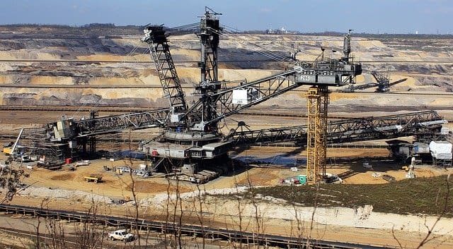 La policía de Mozambique acusada de colaborar con mineros ilegales