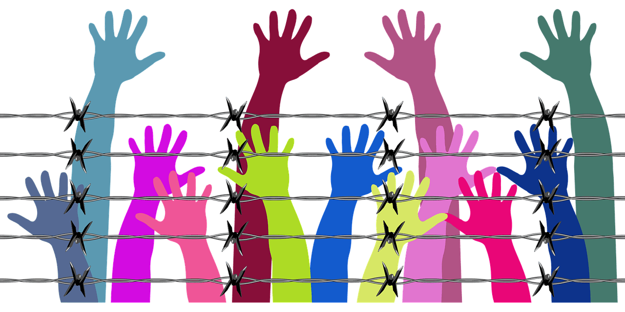 Liberan a más de 100 inmigrantes retenidos por las mafias de tráfico de seres humanos en Libia