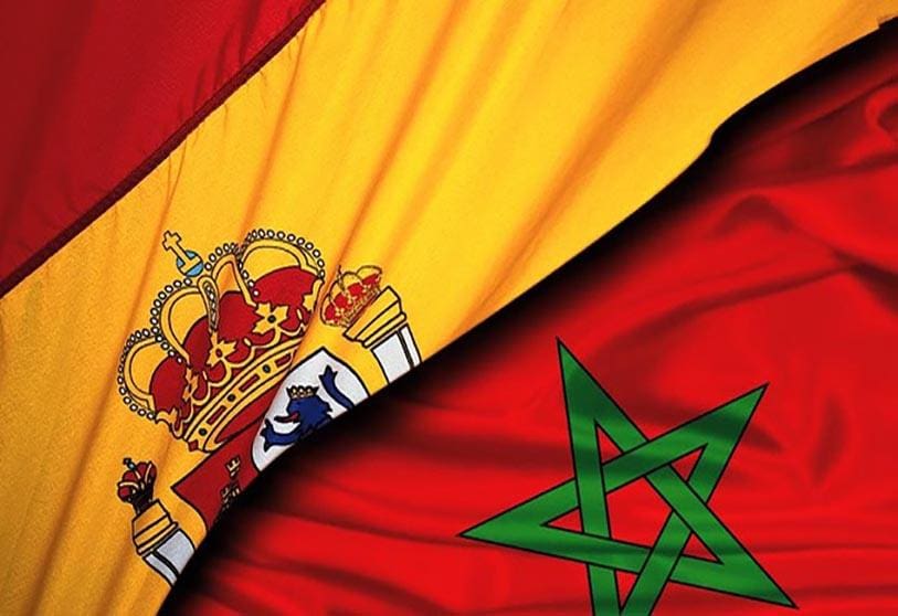 Alrededor de 3.000 migrantes nadan desde Marruecos hasta Ceuta