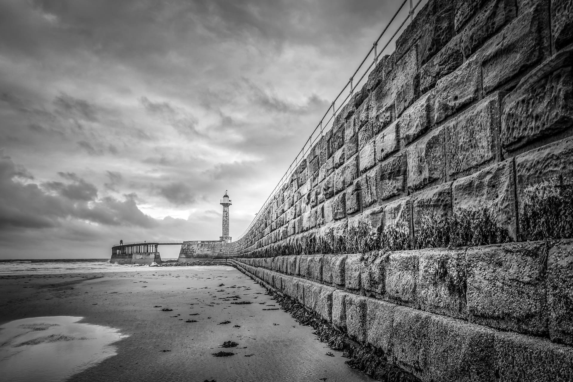 whitby-gac4c13dde_1920.jpg