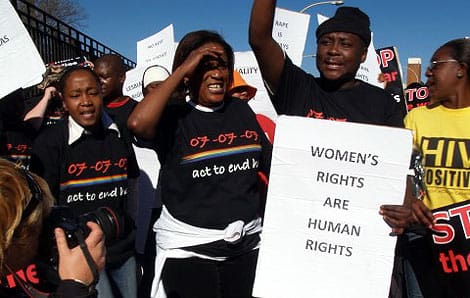 ¿Son las mujeres seres humanos?