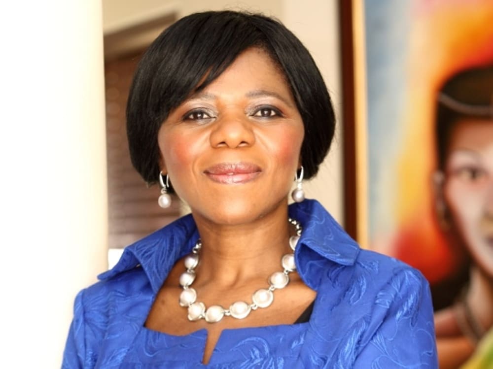 thuli-madonsela-biography.jpg