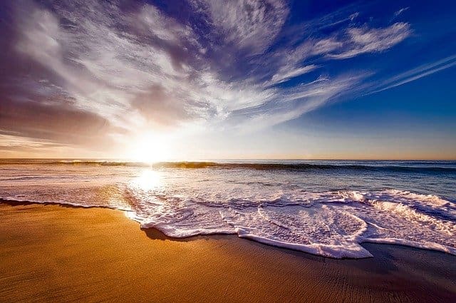 beach-1751455_640.jpg