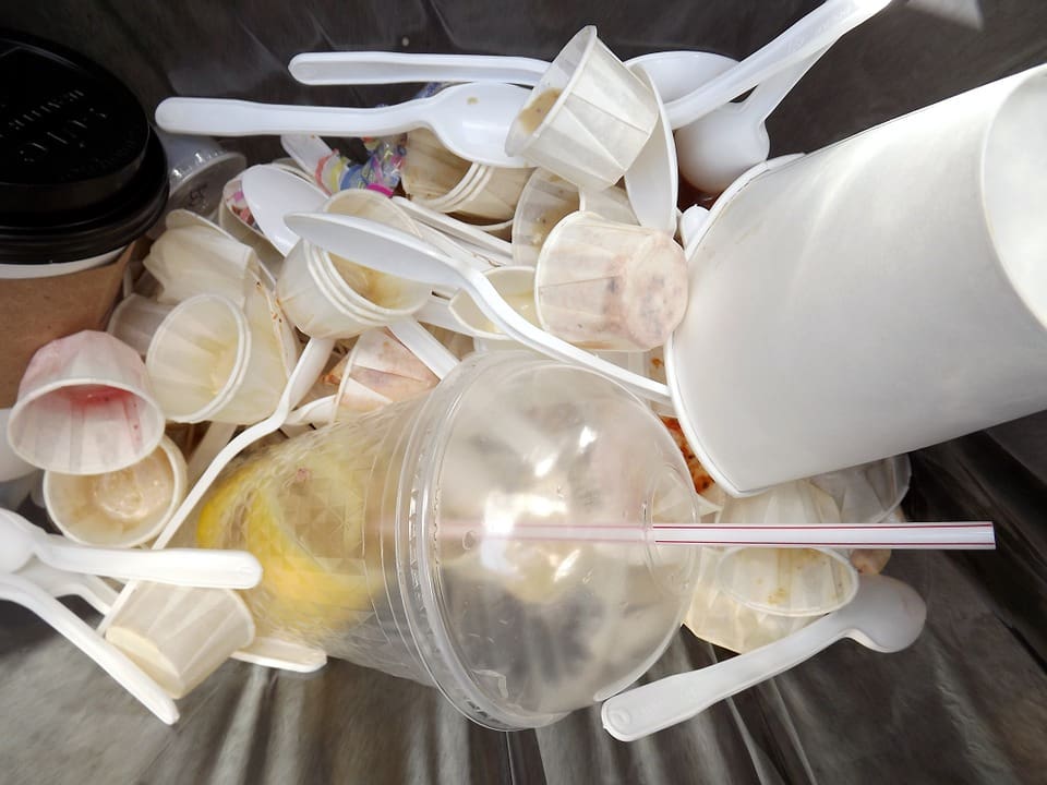 garbage-can-65661_960_720.jpg